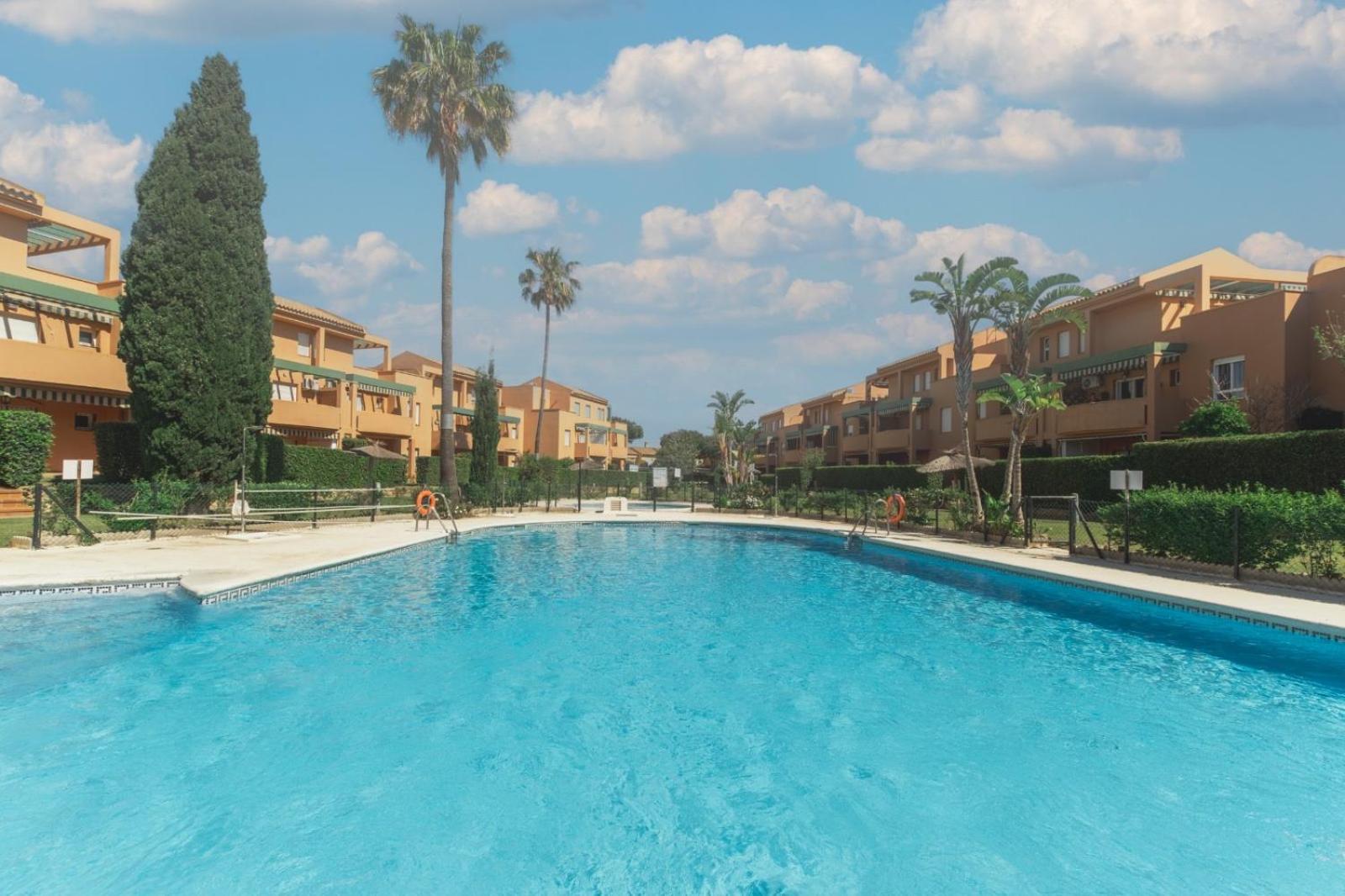 Urbanizacion Jardin Del Golf 1 Apartment Novo Sancti Petri Exterior photo